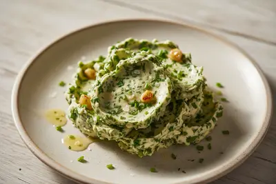 Knoblauch-Kräuterbutter